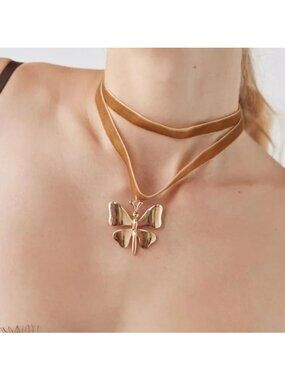 Urban Outfitters Butterfly Gold tone Velvet Choker Necklace